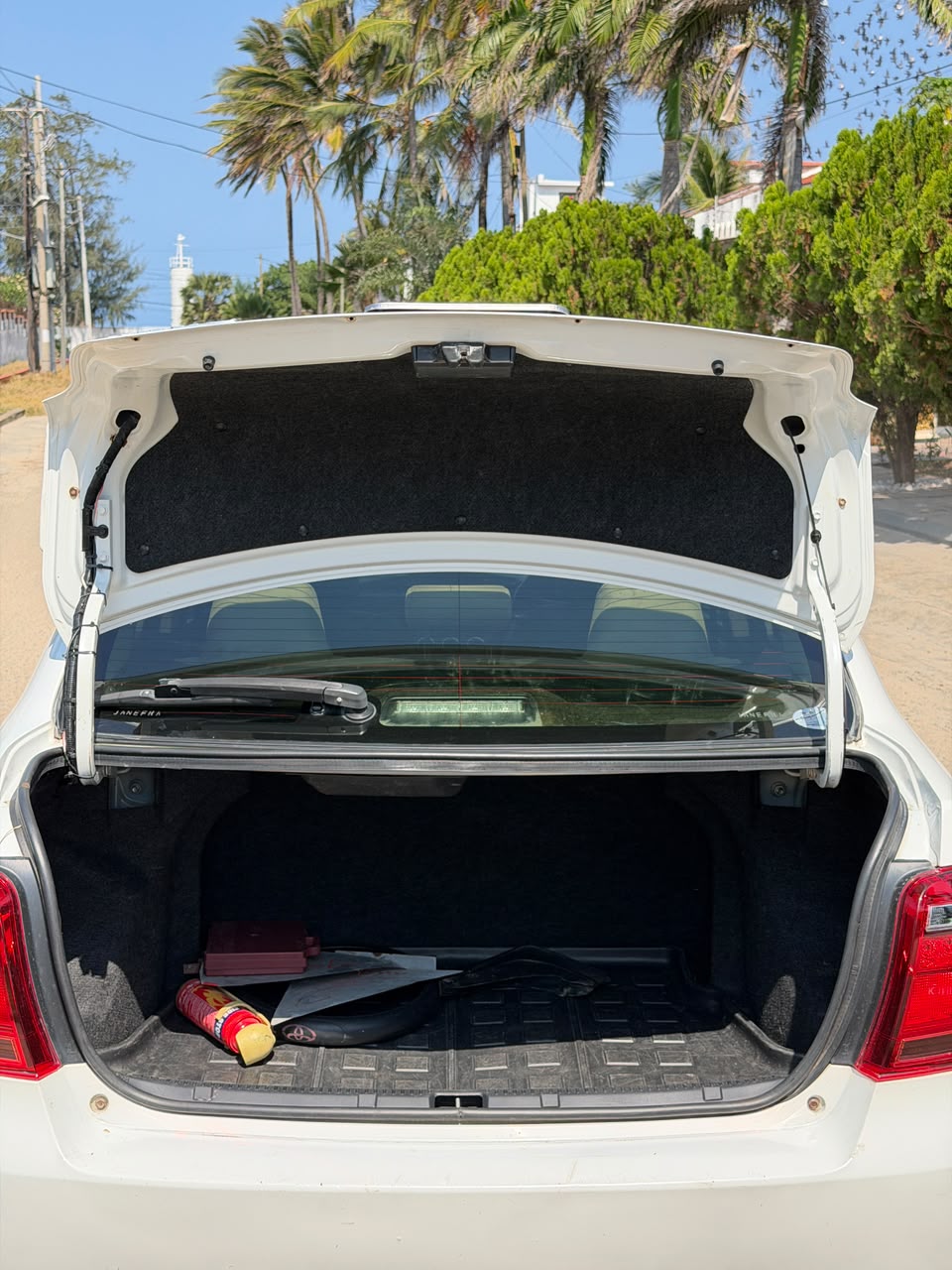 Toyota Axio — view 8