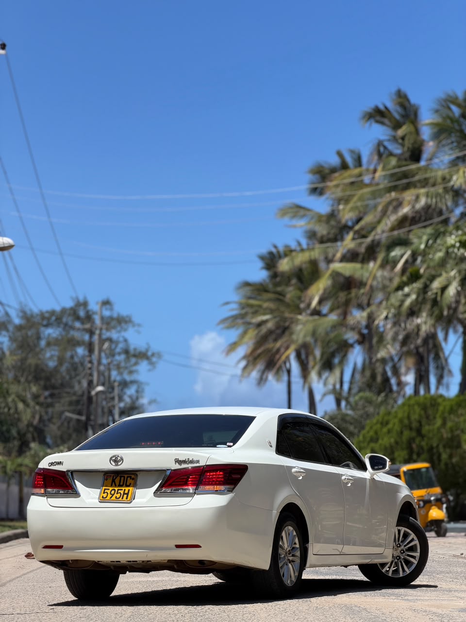 Toyota Crown Royal Saloon Mechanical — Image 2
