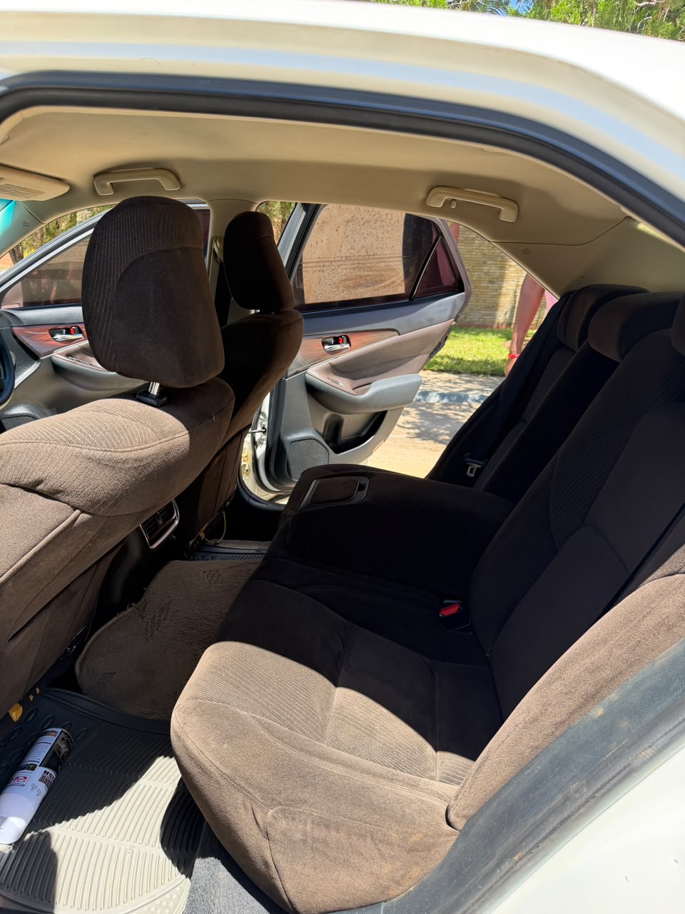 Toyota Crown Royal Saloon — view 4