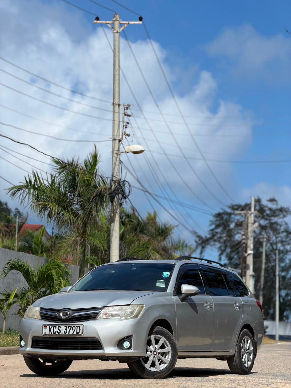 Toyota Fielder — view 10