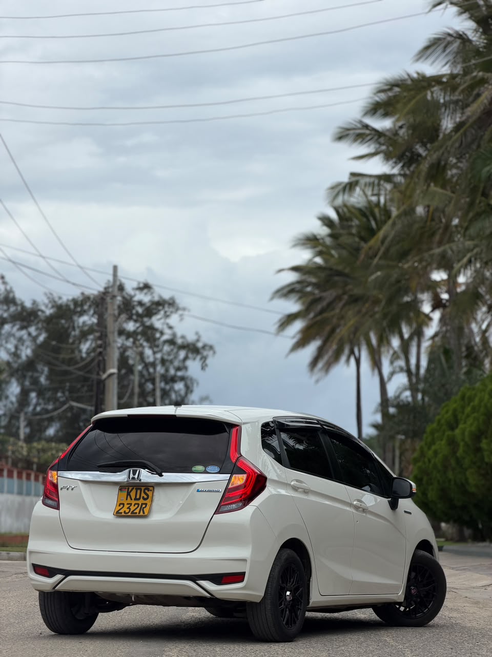 Honda Fit Hybrid — view 7