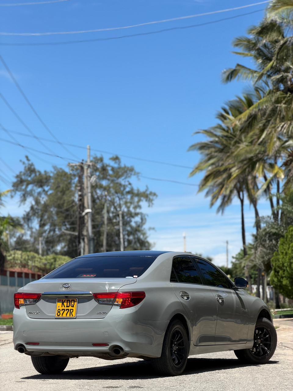 Toyota Mark X — view 5