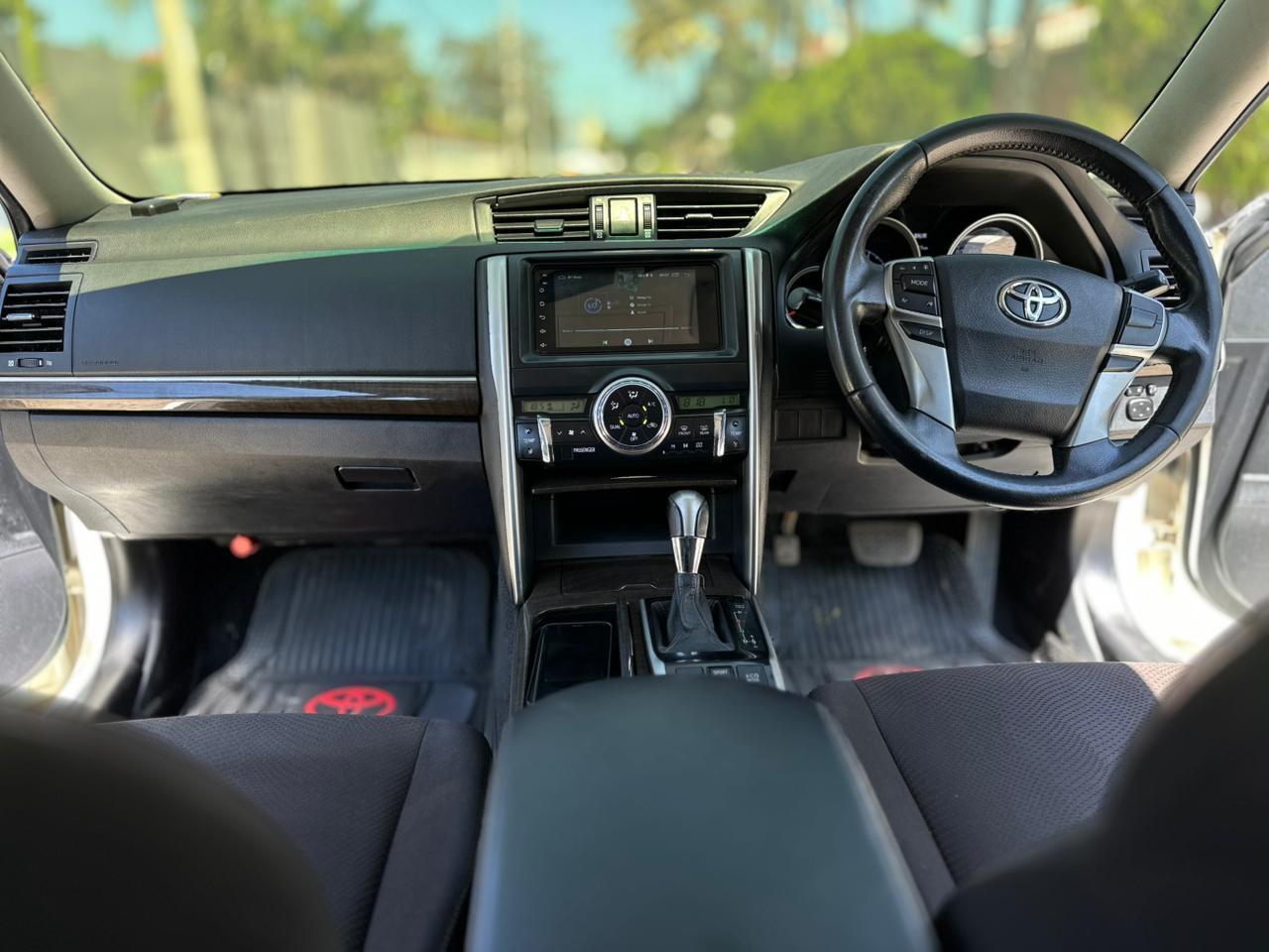 Toyota Mark X — view 6