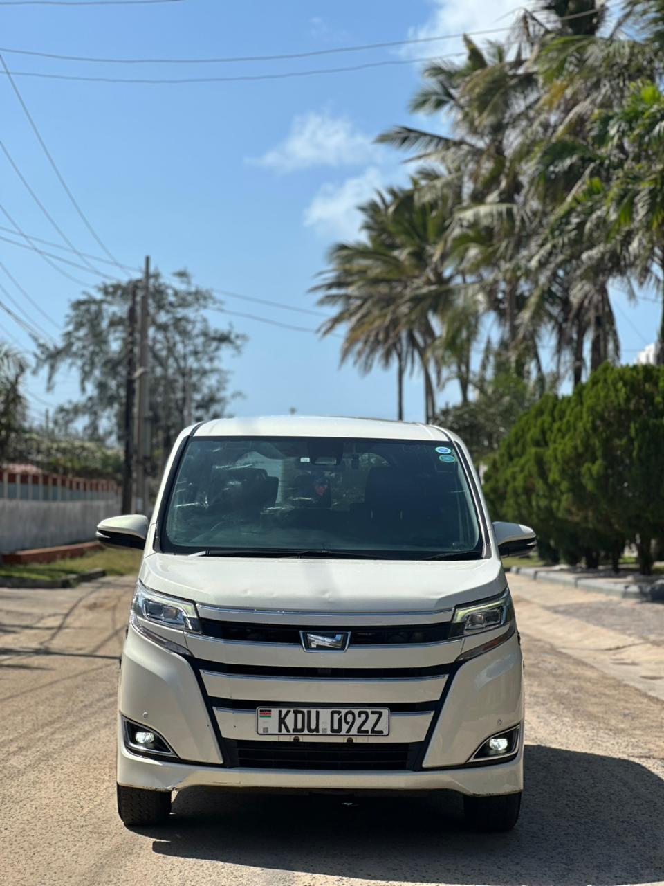 Toyota Noah Mechanical — Image 2