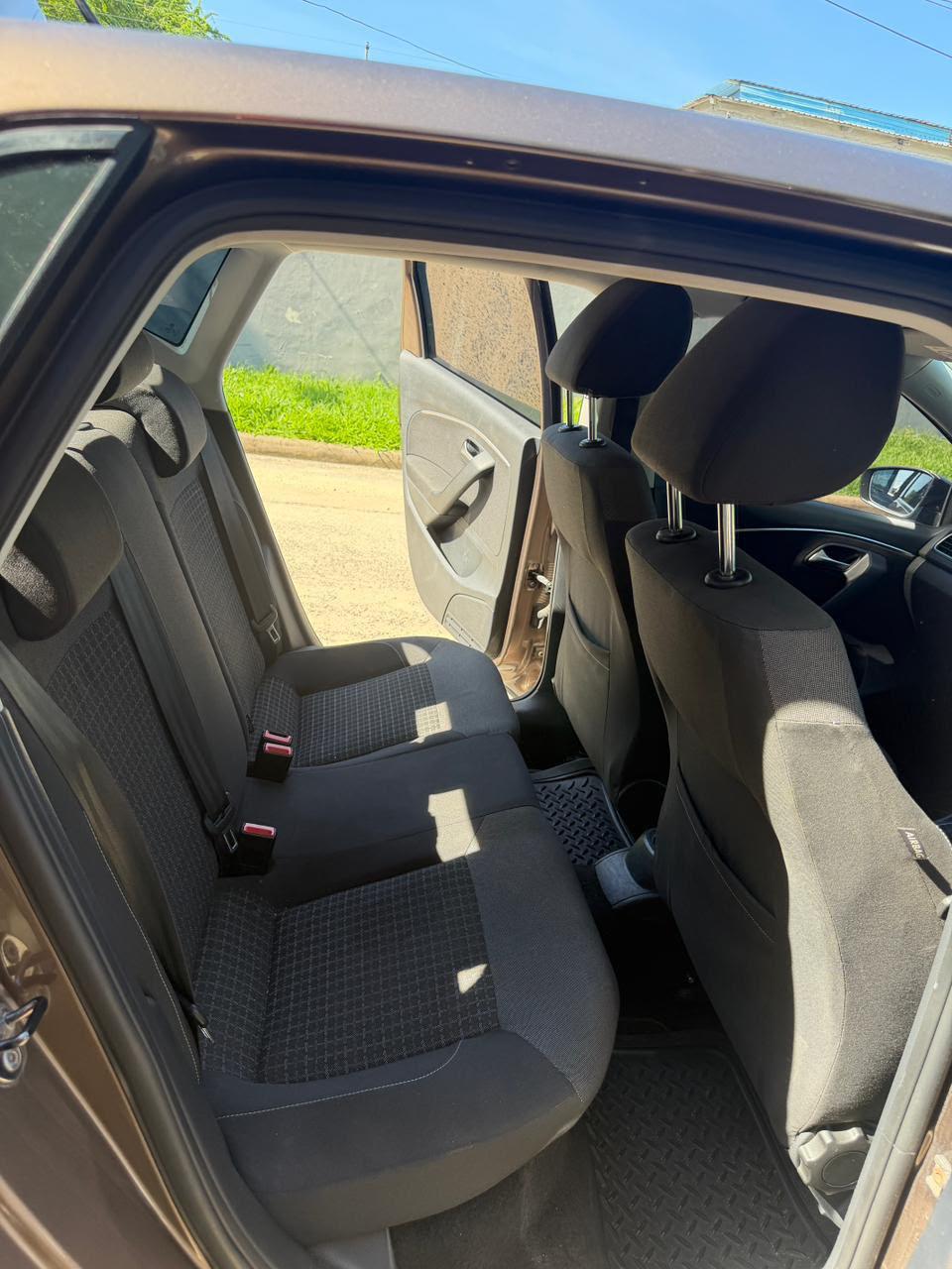 VW Polo Vivo — view 6