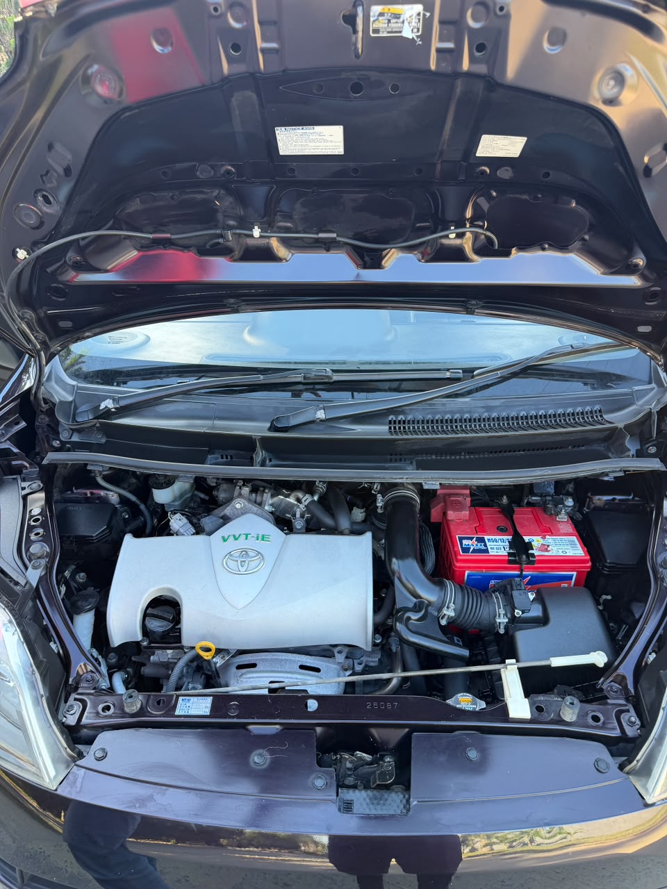 Toyota Spade — view 9