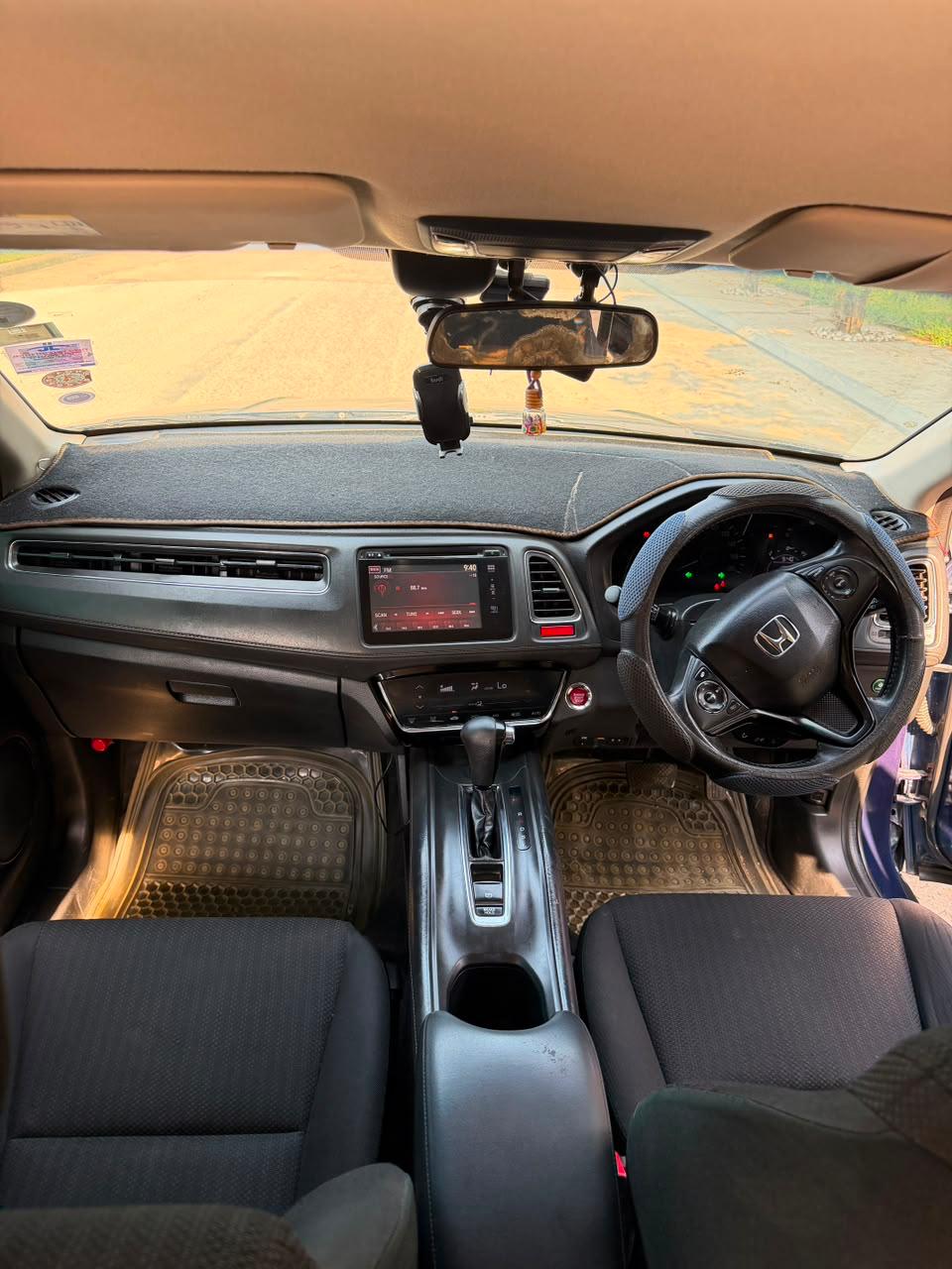Honda Vezel Hybrid — view 10