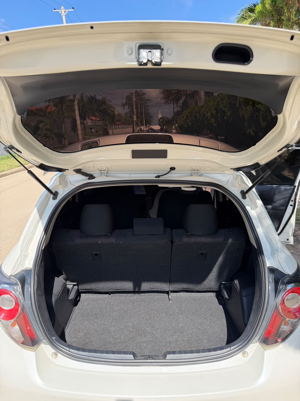 Toyota Vitz G'S — view 7
