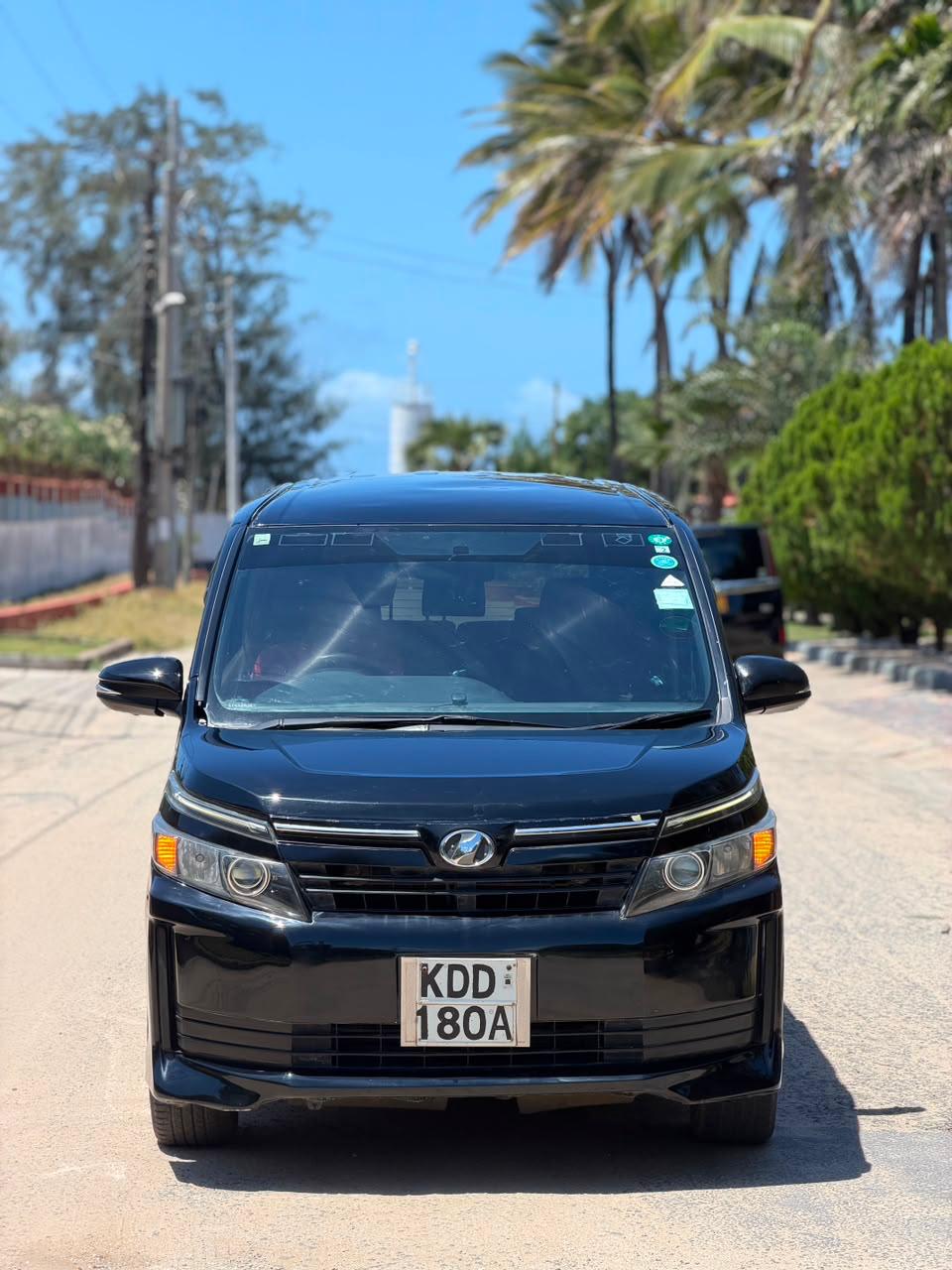 Toyota Voxy Mechanical — Image 2