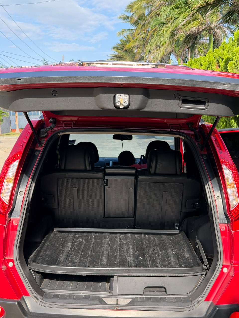 Nissan X-Trail — view 8